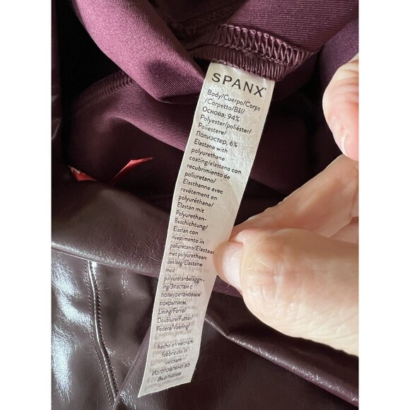 SPANX Faux Patent Leather Liquid Gloss Leggings Pants Ruby Size Petite XS NWT - Picture 8 of 12